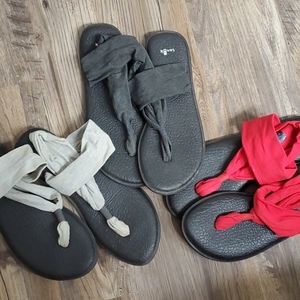 3 pairs of Sanuk yoga slings